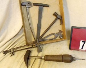 antique-toy-restoration-hammer-saw