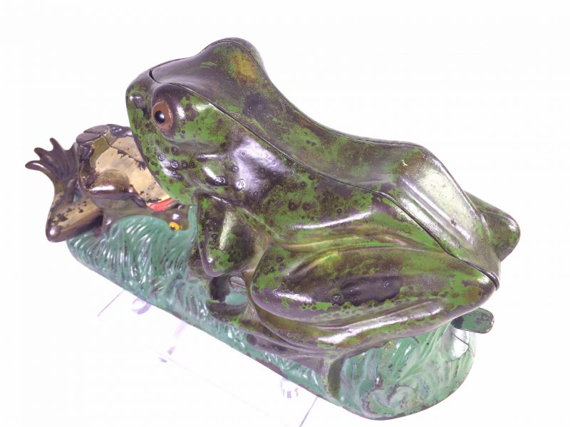 Two Frogs Bank by J&E Stevens aka JE Stevens *Antique Toys E-Museum* - Image 5