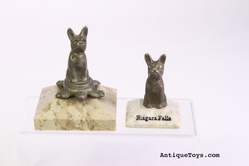 Niagara Falls Souvenir Dog And Turtle Statues <FONT COLOR="ff000 ">*SOLD*</font>