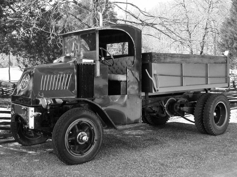 A.C. Williams "Champion" Dump Truck <FONT COLOR="ff000 ">*SOLD*</font> - Image 6