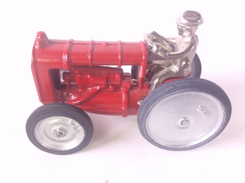 Arcade Cast Iron Tractor W&K Fordson <FONT COLOR="ff000 ">*SOLD*</font> - Image 3