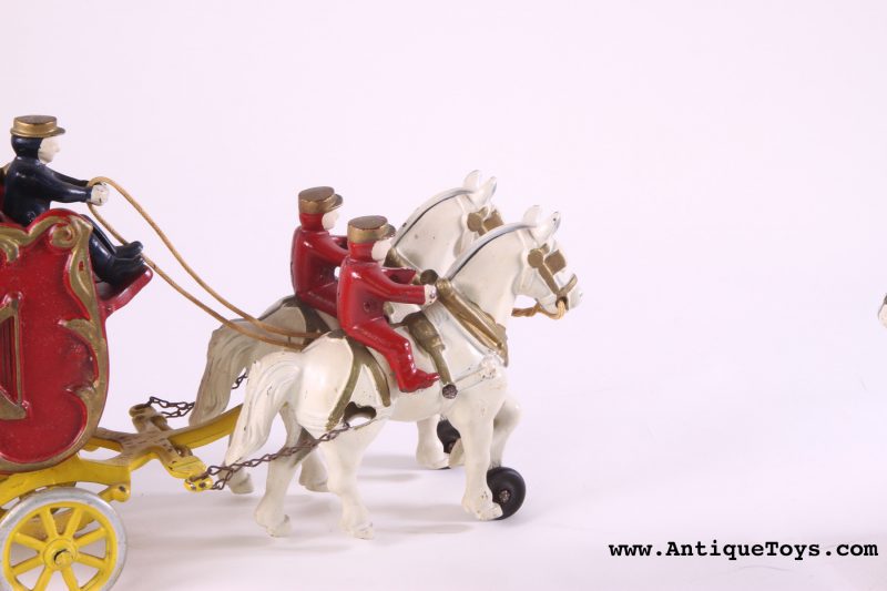Kenton Overland Circus Wagon Cast Iron Toy <FONT COLOR="ff000 ">*SOLD*</font> - Image 7