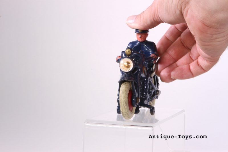 Light Up Harley Davidson Cast Iron by Hubley <FONT COLOR="ff000 ">*SOLD*</font> - Image 6