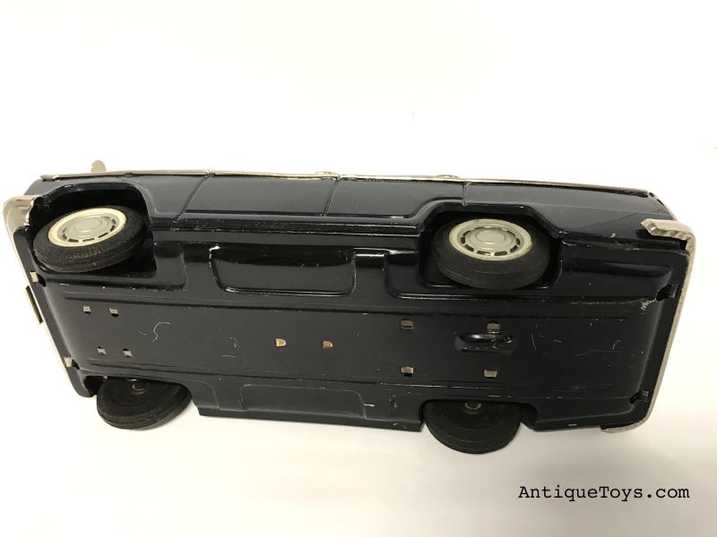 Datsun Cedric Custom Tin Toy Car aka Nissan <FONT COLOR="ff000 ">*SOLD*</font> - Image 4