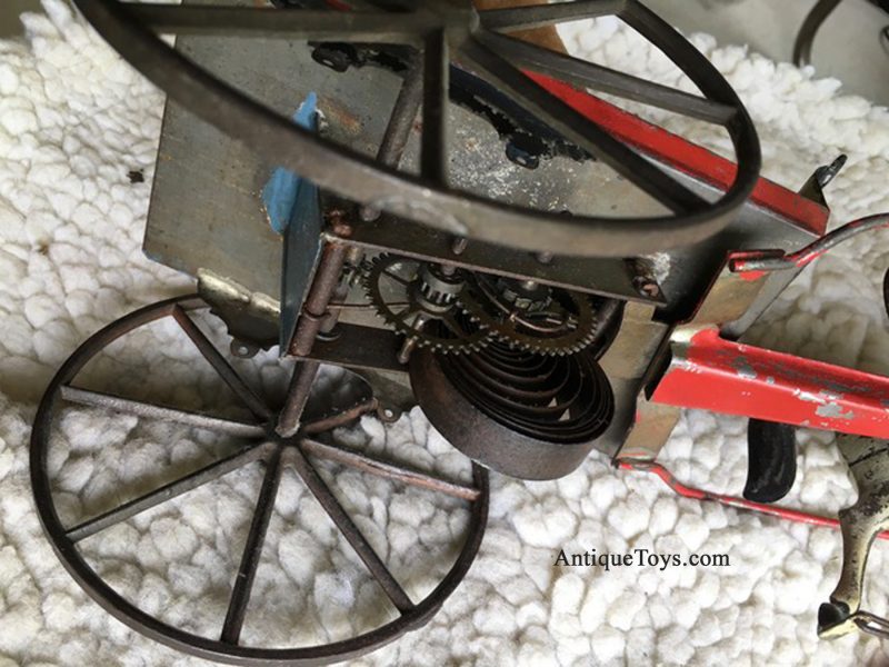 Althof Bergmann Tin Carriage with Doll aka Gig <FONT COLOR="ff000 ">*SOLD*</font> - Image 3