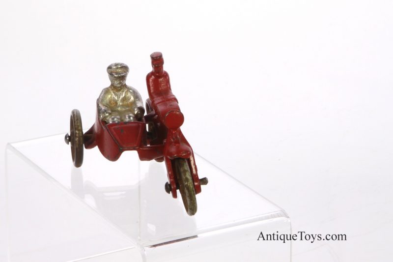 Hubley COP Motorcycle-Midget no 376 with Sidecar <FONT COLOR="ff000 ">*SOLD*</font> - Image 5