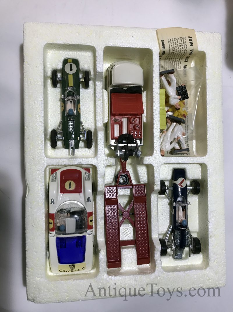 Corgi Grand Prix Racing Giftset-Set #12 <FONT COLOR="ff000 ">*SOLD*</font> - Image 9