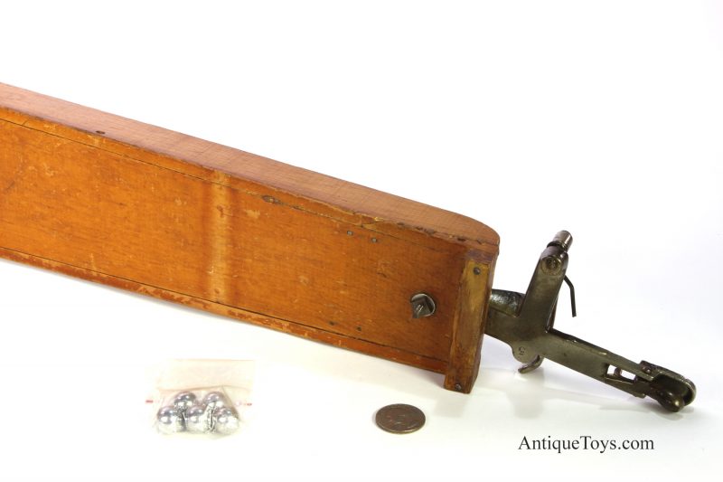 Arcade Game of Rifle Range Cast Iron & Wood <FONT COLOR="ff000 ">*SOLD*</font> - Image 4