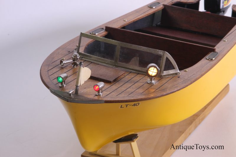 Fleet line Battery Op 50's Boat- USA <FONT COLOR="ff000 ">*SOLD*</font>