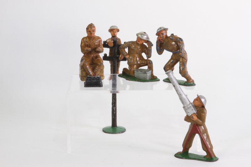 Soldier, Barclay set with Rare Lineman and Typewriter <FONT COLOR="ff000 ">*SOLD*</font>