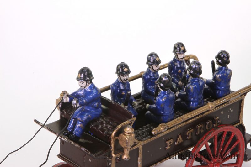 Shimer Police Patrol Cast Iron Wagon <FONT COLOR="ff000 ">*SOLD*</font> - Image 9