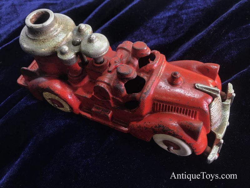 Hubley Fire Pumper- Diamond T <FONT COLOR="ff000 ">*SOLD*</font> - Image 3