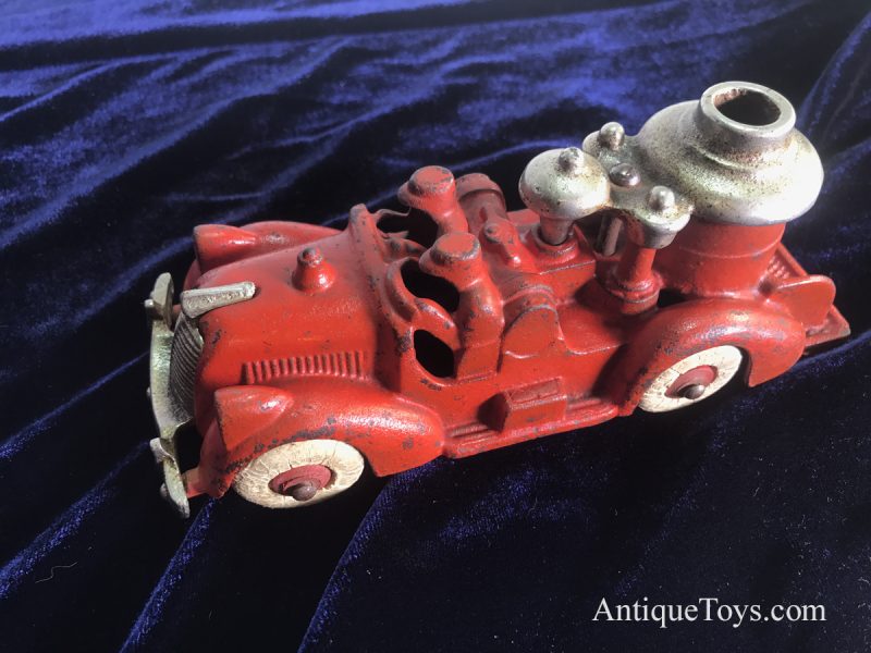 Hubley Fire Pumper- Diamond T <FONT COLOR="ff000 ">*SOLD*</font>