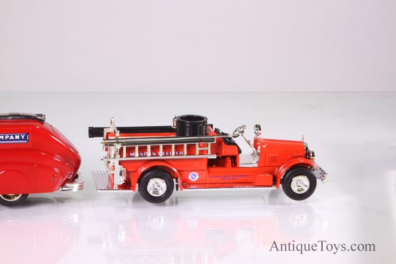 Ertl Diecast Oil Truck and Fire Truck <FONT COLOR="ff000 ">*SOLD*</font> - Image 5