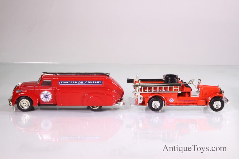 Ertl Diecast Oil Truck and Fire Truck <FONT COLOR="ff000 ">*SOLD*</font> - Image 6