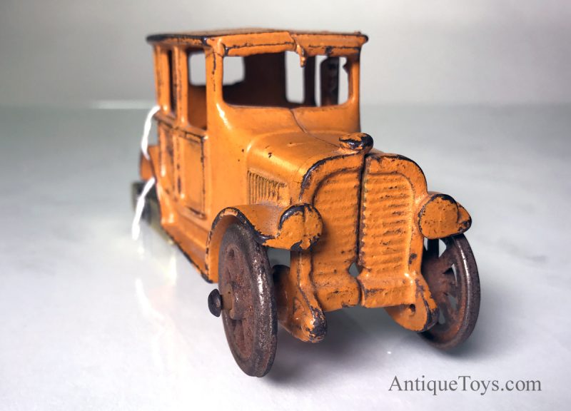 Hubley Cast Iron Taxi Rare <FONT COLOR="ff000 ">*SOLD*</font> - Image 4