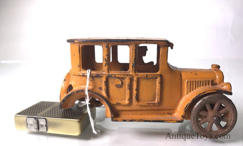 Hubley Cast Iron Taxi Rare <FONT COLOR="ff000 ">*SOLD*</font> - Image 3