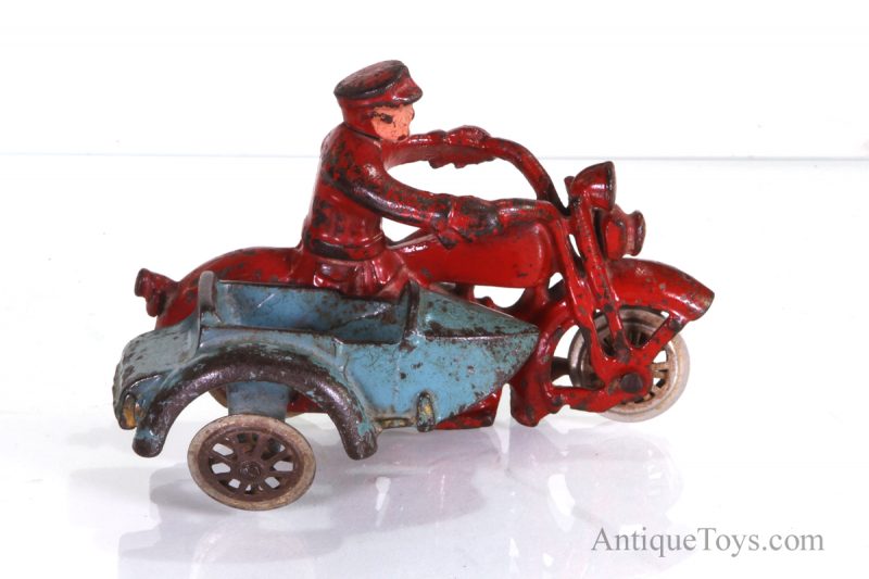 Hubley Cast Iron Motorcycle for sale with Sidecar <FONT COLOR="ff000 ">*SOLD*</font> - Image 3
