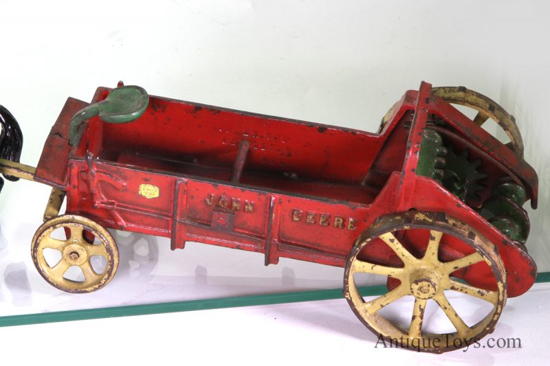 John Deere Manure Spreader Cast Iron by Vindex <FONT COLOR="ff000 ">*SOLD*</font> - Image 5
