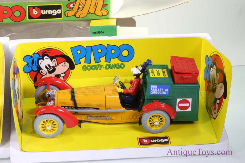Bburago Goofy and Donald Duck Diecast Cars <FONT COLOR="ff000 ">*SOLD*</font> - Image 5