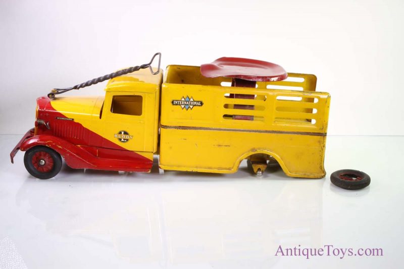 Buddy-L International Rider Delivery Truck <FONT COLOR="ff000 ">*SOLD*</font> - Image 5
