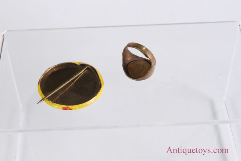 Davy Crockett Ring, Wallets, and Badge <FONT COLOR="ff000 ">*SOLD*</font> - Image 2