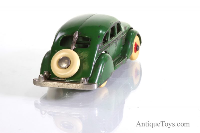 Hubley Chrysler Airflow Cast Iron Light-up <FONT COLOR="ff000 ">*SOLD*</font> - Image 2
