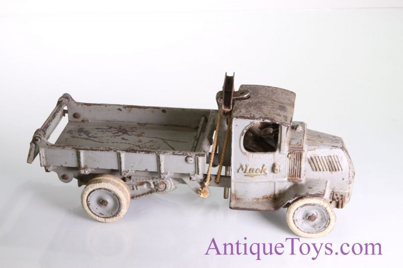 Arcade Mac Dump Truck in Original Condition <FONT COLOR="ff000 ">*SOLD*</font>