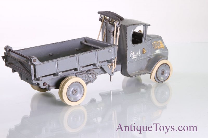 Arcade Toys Cast Iron Mac Truck <FONT COLOR="ff000 ">*SOLD*</font>