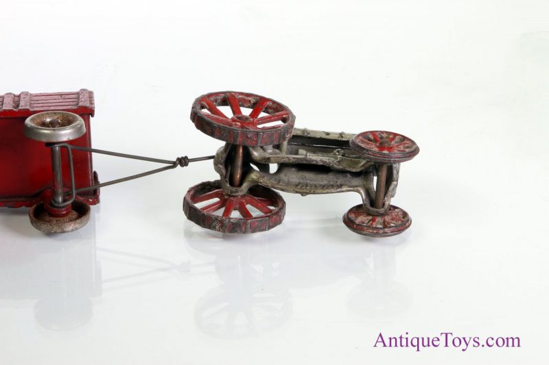 Arcade Fordson Tractor and Trailer Cast Iron <FONT COLOR="ff000 ">*SOLD*</font> - Image 3