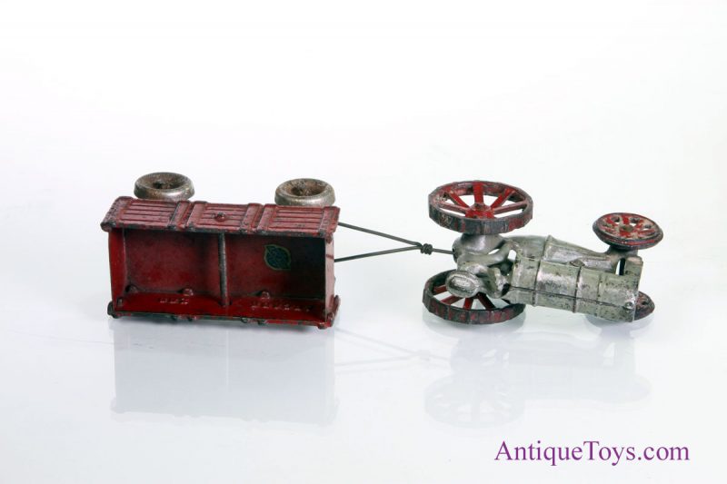 Arcade Fordson Tractor and Trailer Cast Iron <FONT COLOR="ff000 ">*SOLD*</font> - Image 5