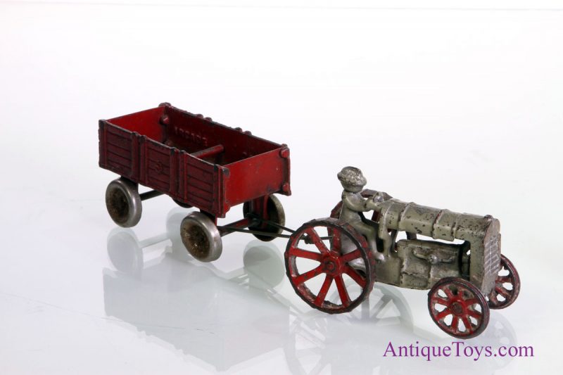 Arcade Fordson Tractor and Trailer Cast Iron <FONT COLOR="ff000 ">*SOLD*</font>