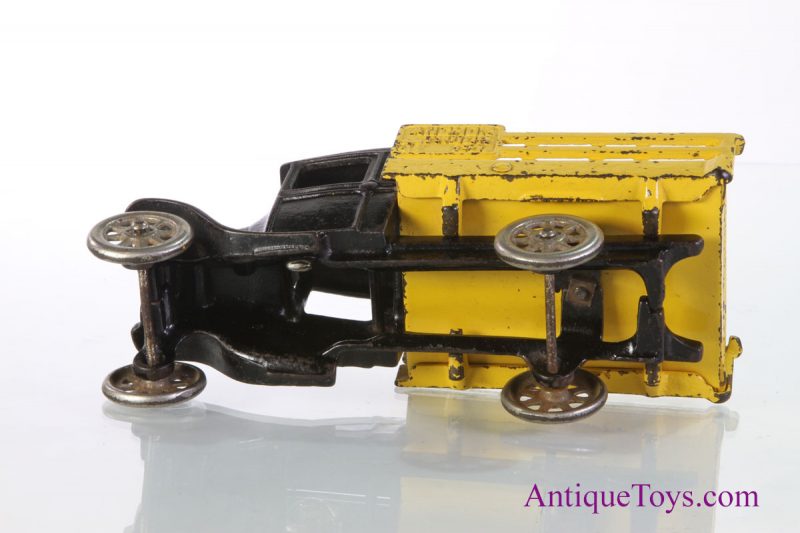 North & Judd Cast Iron Anchor Stake Truck <FONT COLOR="ff000 ">*SOLD*</font> - Image 9