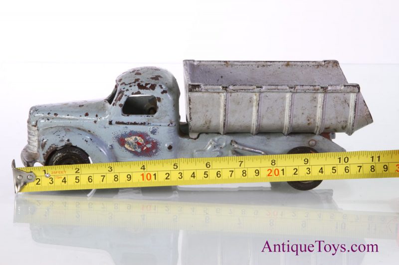 Arcade Cast Iron International Dump Truck, Prewar for Sale <FONT COLOR="ff000 ">*SOLD*</font> - Image 8