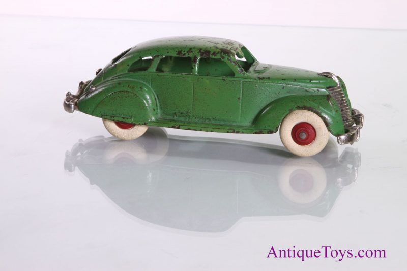 Hubley Lincoln Zephyr 7/14" Cast Iron Toy Vehicle <FONT COLOR="ff000 ">*SOLD*</font> - Image 5