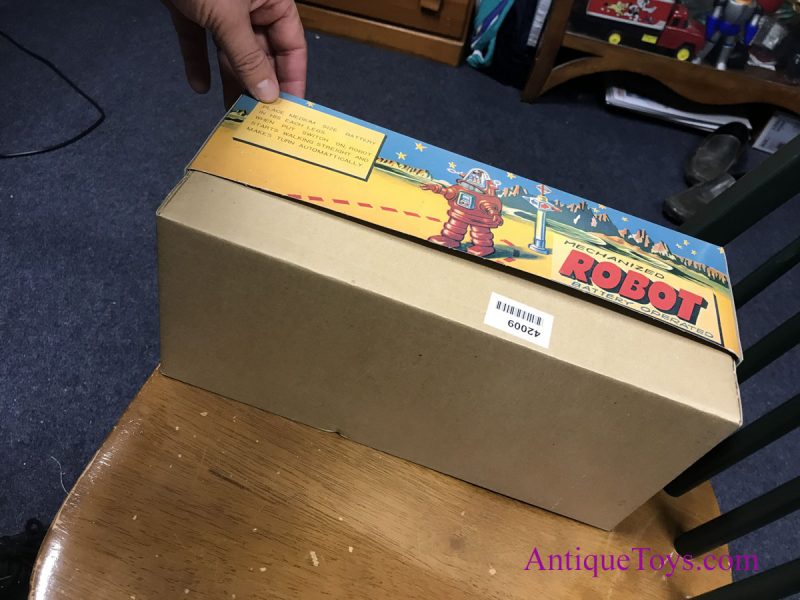 Osaka Tin Toy Institute Tin Lithographed Battery Operated "Mechanized Robot" Robby the Robot in Box <FONT COLOR="ff000 ">*SOLD*</font> - Image 6