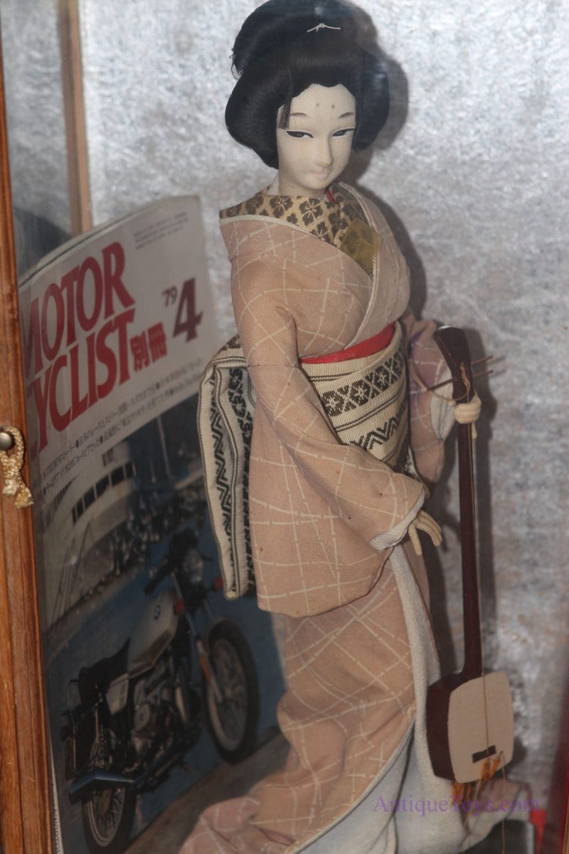 Kimono Geisha Doll Presentation Keepsake from Japan - Image 2