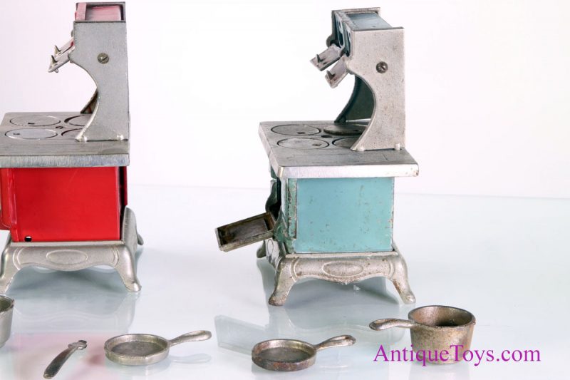 Favorite Range Cast Iron by Kenton Toys <FONT COLOR="ff000 ">*SOLD*</font> - Image 3