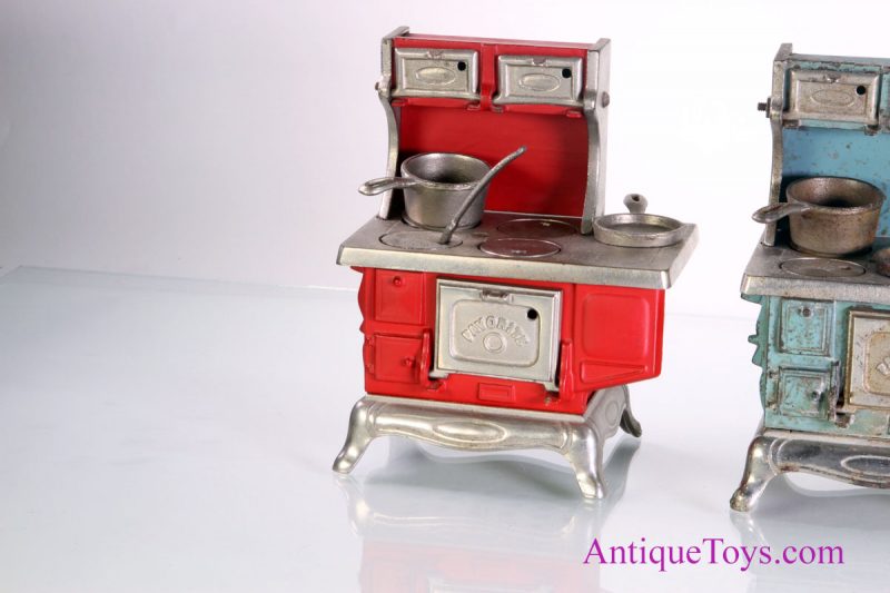 Favorite Range Cast Iron by Kenton Toys <FONT COLOR="ff000 ">*SOLD*</font> - Image 6