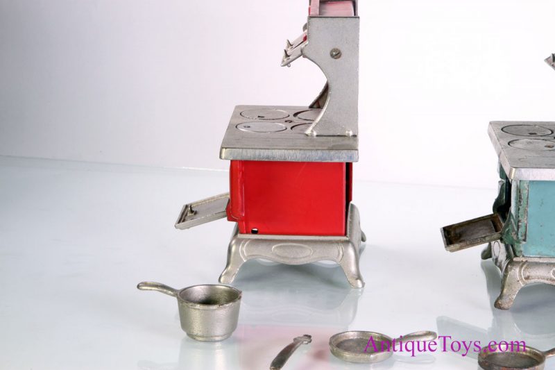 Favorite Range Cast Iron by Kenton Toys <FONT COLOR="ff000 ">*SOLD*</font> - Image 9