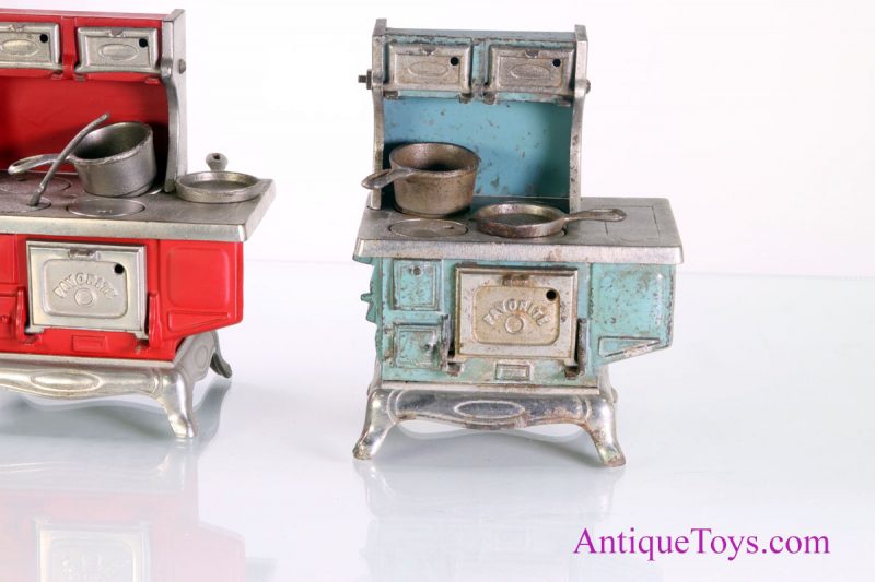Favorite Range Cast Iron by Kenton Toys <FONT COLOR="ff000 ">*SOLD*</font> - Image 13