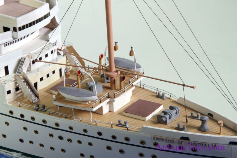 Ship Model Empress of Australia <FONT COLOR="ff000 ">*SOLD*</font> - Image 8