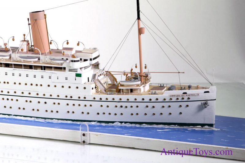 Ship Model Empress of Australia <FONT COLOR="ff000 ">*SOLD*</font> - Image 14