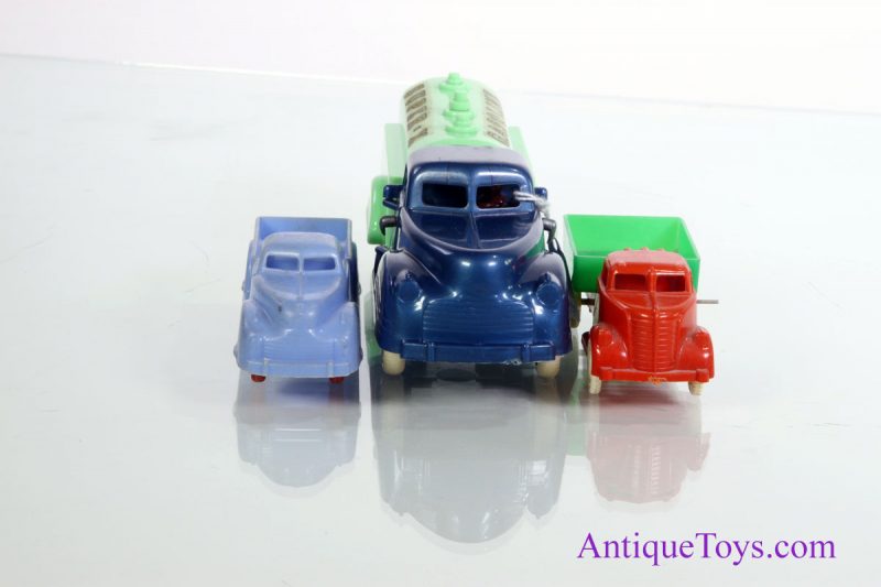 Renwal Plastic Trucks from the 40's and 50's <FONT COLOR="ff000 ">*SOLD*</font> - Image 4