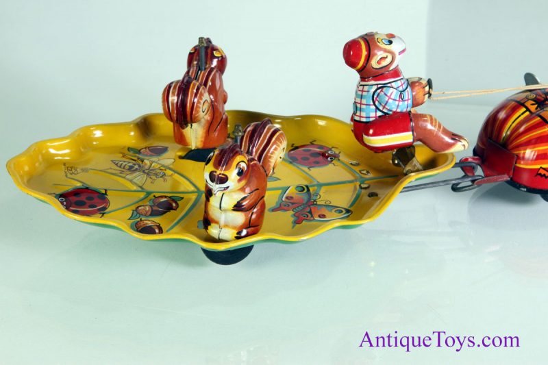 TPS Wagon Fantasy Lady Bug and Leaf Tin with Monkey <FONT COLOR="ff000 ">*SOLD*</font> - Image 4