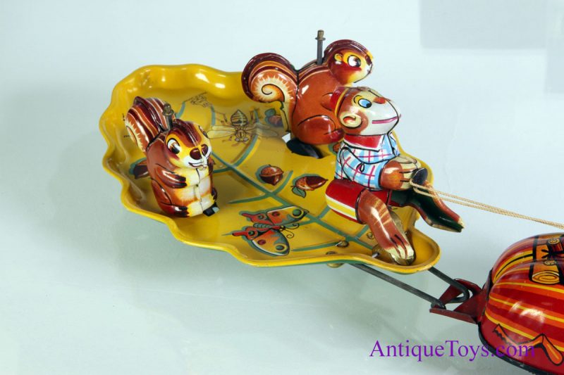 TPS Wagon Fantasy Lady Bug and Leaf Tin with Monkey <FONT COLOR="ff000 ">*SOLD*</font> - Image 7