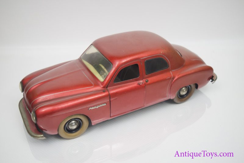 1950s Renault Fregate 5/52E Battery Op Car CIJ <FONT COLOR="ff000 ">*SOLD*</font> - Image 2
