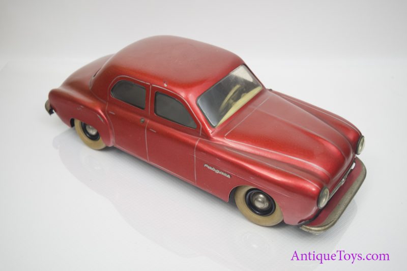 1950s Renault Fregate 5/52E Battery Op Car CIJ <FONT COLOR="ff000 ">*SOLD*</font> - Image 5