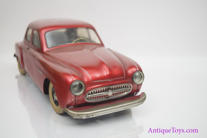 1950s Renault Fregate 5/52E Battery Op Car CIJ <FONT COLOR="ff000 ">*SOLD*</font> - Image 6
