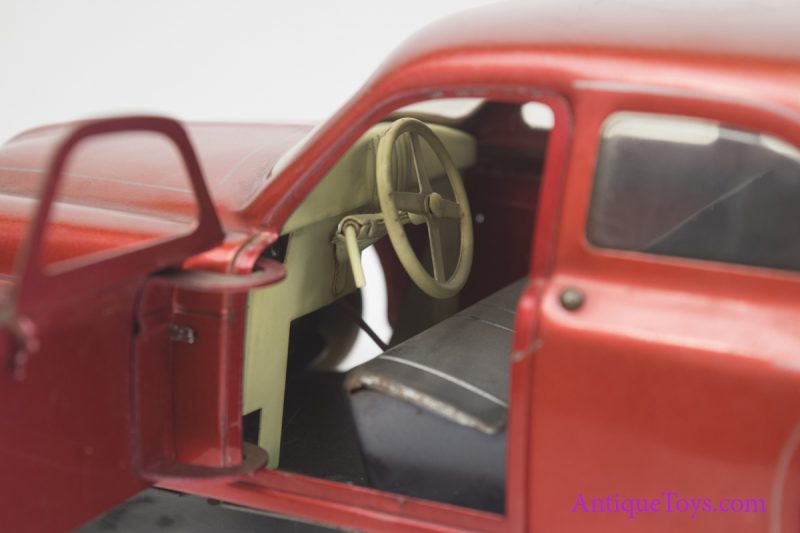1950s Renault Fregate 5/52E Battery Op Car CIJ <FONT COLOR="ff000 ">*SOLD*</font> - Image 7